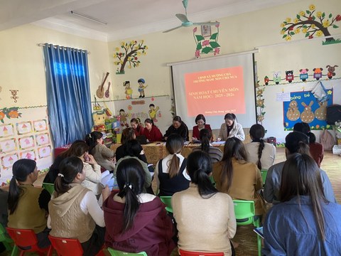 Sinh hoạt chuyên môn trường